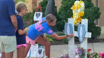 A community gathers for the first weekend of Masses after Minneapolis shooting as questions remain